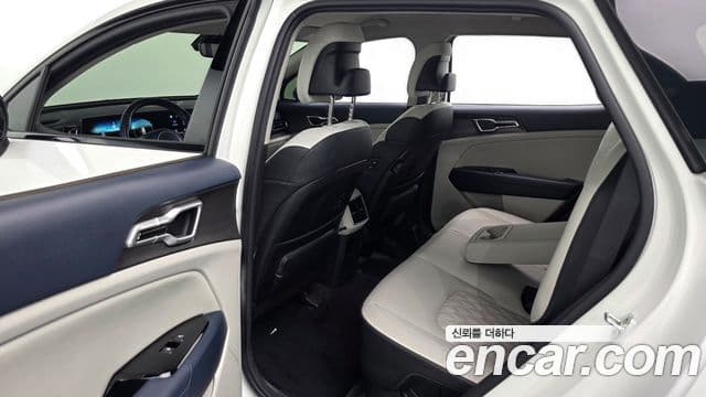 Kia Sportage 2022 — Фото 11/20