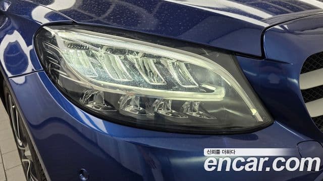 Mercedes-Benz C-Class 2019 — ფოტო 29/32