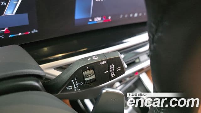 BMW X7 2023 — ფოტო 10/20