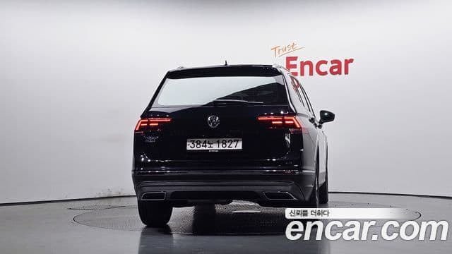Volkswagen Tiguan Allspace 2020 — ფოტო 14/31