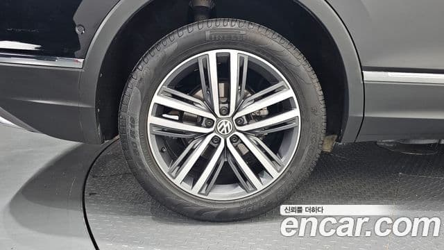 Volkswagen Tiguan Allspace 2020 — ფოტო 15/31