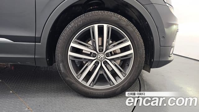 Volkswagen Tiguan Allspace 2020 — ფოტო 31/31