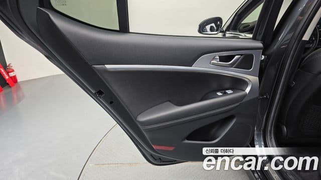 Genesis G70 2019 — Şəkil 10/31