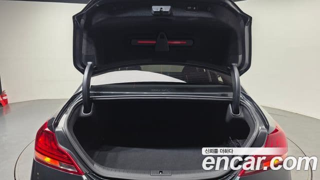 Genesis G70 2019 — Şəkil 24/31