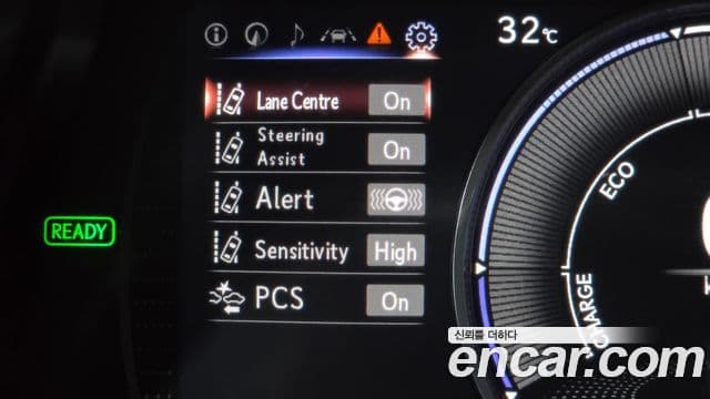 Lexus ES300h 2021 — Photo 12/20