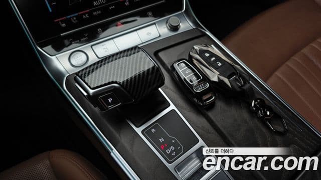 Audi A6 2020 — ფოტო 25/33