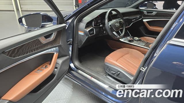 Audi A6 2020 — ფოტო 27/33