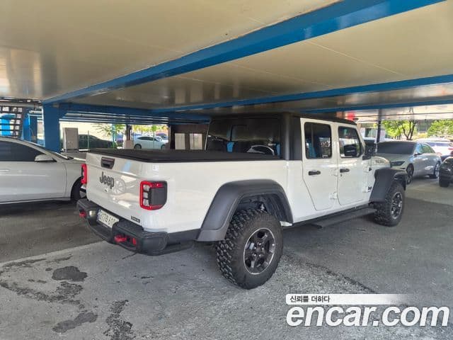 Jeep Gladiator 2022 — Photo 6/10