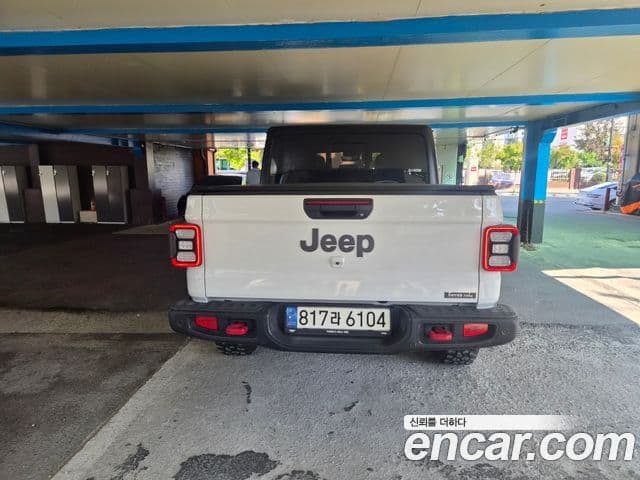 Jeep Gladiator 2022 — Photo 2/10
