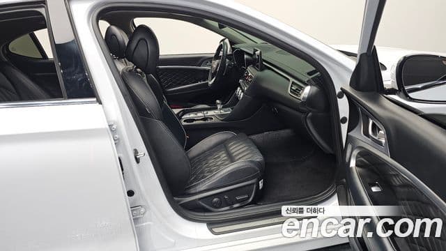 Genesis G70 2018 — Photo 2/35