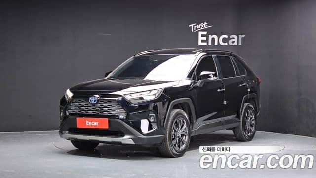 Toyota RAV4 2023 — Photo 32/34