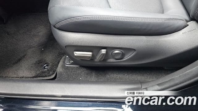 Toyota RAV4 2023 — Photo 31/34