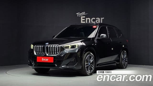 BMW iX1 2023 — ფოტო 2/35