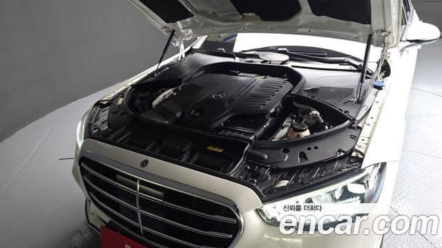Mercedes-Benz S-Class 2021 — Photo 14/20