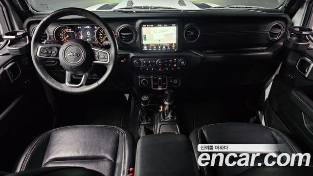Jeep Wrangler 2019 — ფოტო 6/31