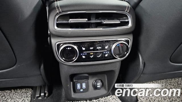 Genesis GV80 2021 — ფოტო 8/20