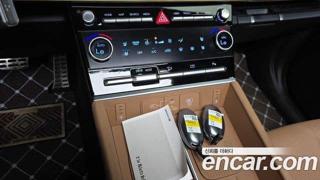 Hyundai Santa Fe 2026 — ფოტო 1/36