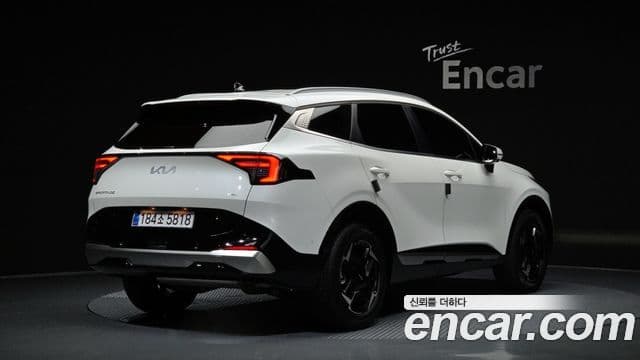 Kia Sportage 2025 — Фото 1/20