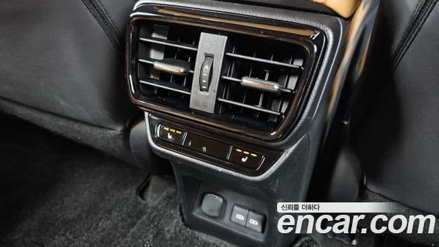 Lexus NX350h 2023 — Photo 27/36
