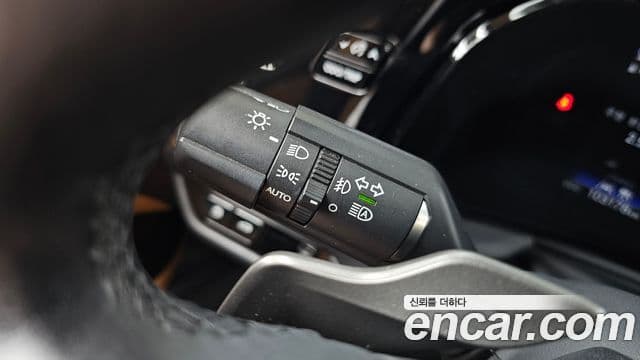 Lexus NX350h 2023 — Photo 34/36