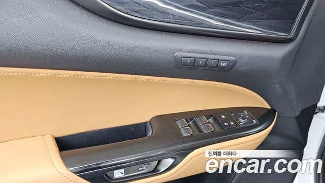 Lexus NX350h 2023 — Photo 35/36