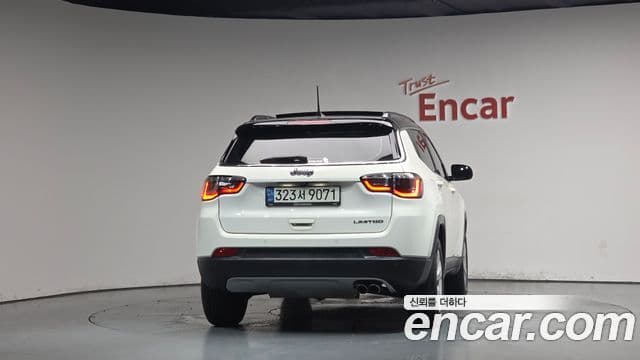 Jeep Compass 2021 — Фото 4/20