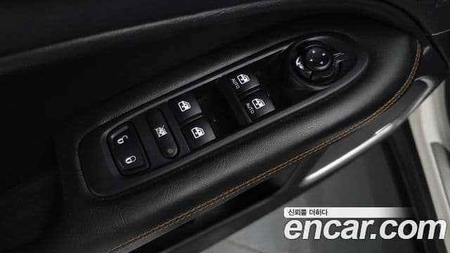 Jeep Compass 2021 — Şəkil 25/33