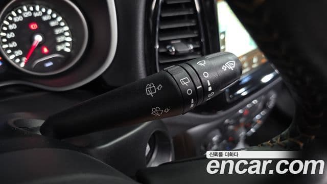 Jeep Compass 2021 — Şəkil 21/33
