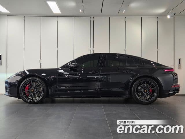 Porsche Panamera 2025 — ფოტო 9/20