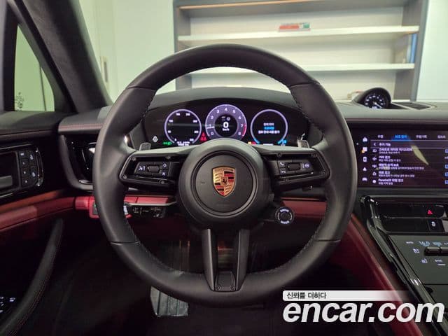Porsche Panamera 2025 — ფოტო 19/20