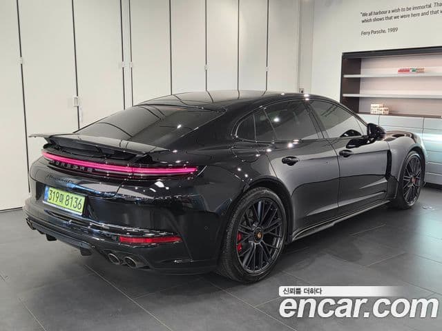 Porsche Panamera 2025 — ფოტო 3/20