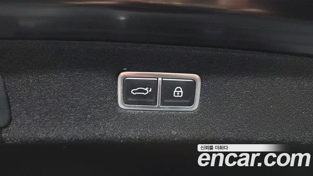 Genesis G90 2022 — Photo 25/34