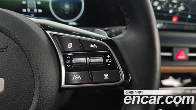 Kia Seltos 2024 — Şəkil 13/30