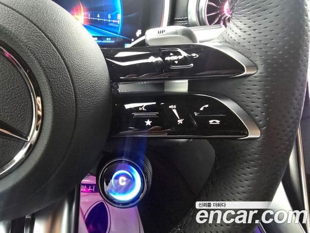 Mercedes-Benz SL-Class 2025 — Photo 13/20