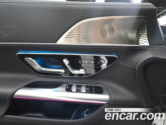 Mercedes-Benz SL-Class 2025 — Photo 18/20