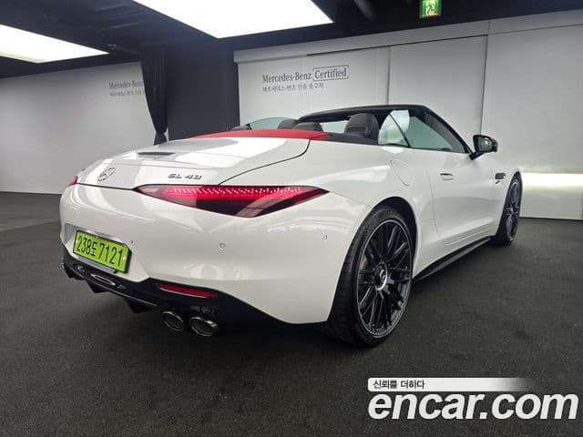Mercedes-Benz SL-Class 2025 — Photo 11/20