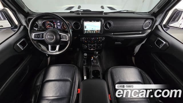 Jeep Wrangler 2019 — Photo 21/31