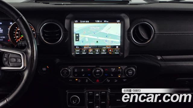 Jeep Wrangler 2019 — Photo 15/31