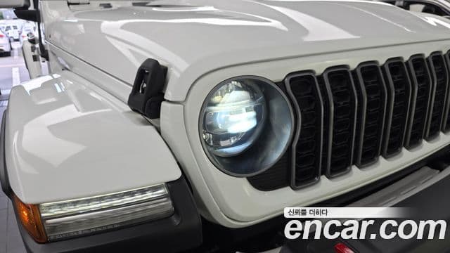 Jeep Wrangler 2019 — Photo 26/31