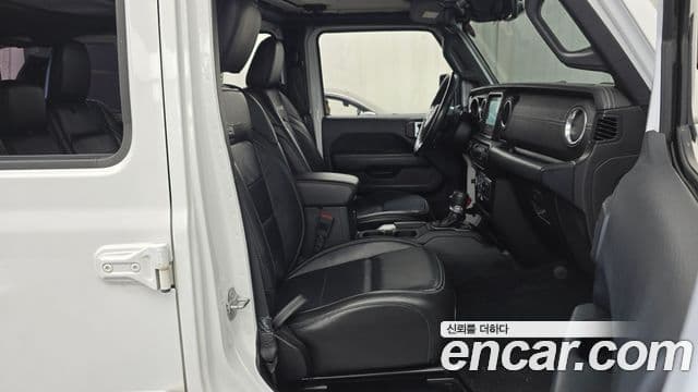 Jeep Wrangler 2019 — Photo 2/31