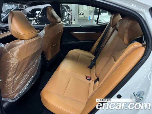 Toyota Camry 2026 — ფოტო 6/14
