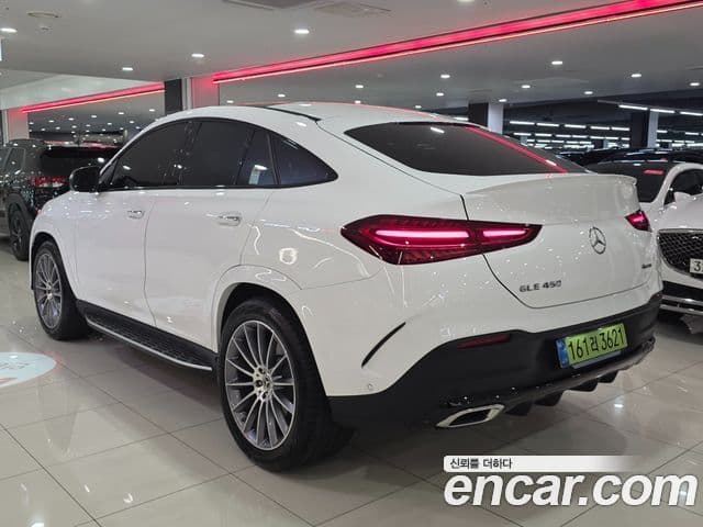 Mercedes-Benz GLE-Class 2026 — Photo 15/18