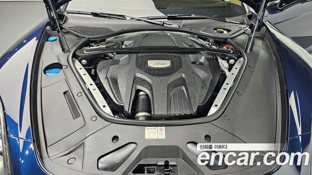 Porsche Panamera 2019 — Şəkil 16/32