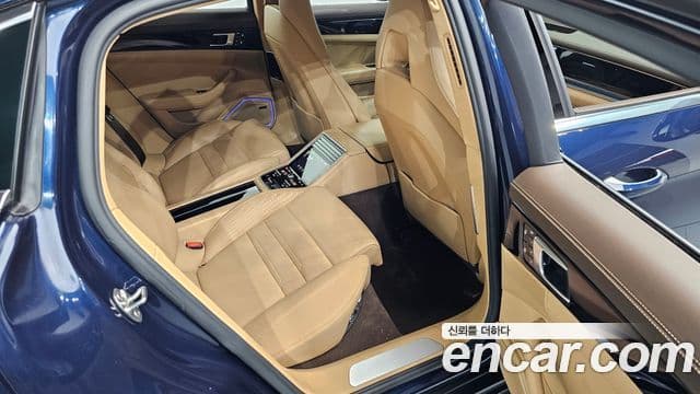 Porsche Panamera 2019 — Şəkil 32/32