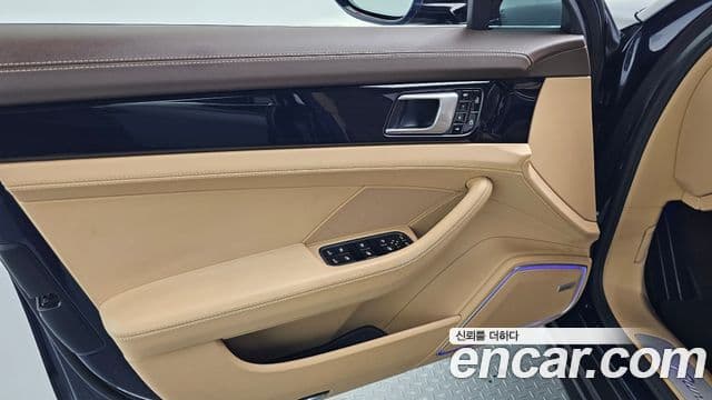 Porsche Panamera 2019 — Şəkil 3/32