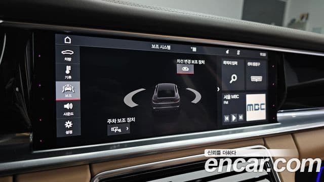Porsche Panamera 2019 — Şəkil 26/32