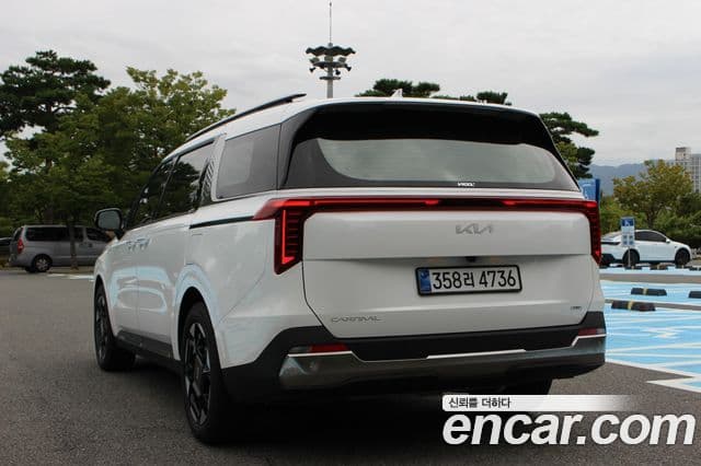 Kia Carnival 2025 — Фото 4/20