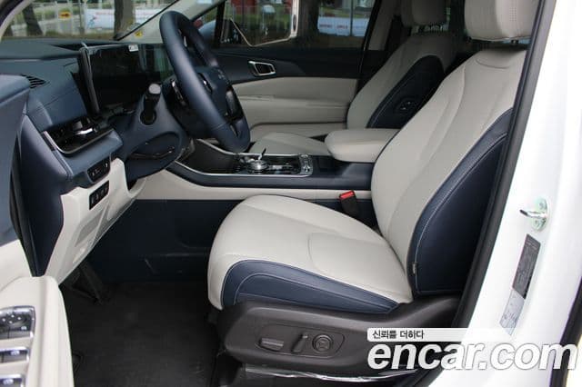 Kia Carnival 2025 — Фото 15/20
