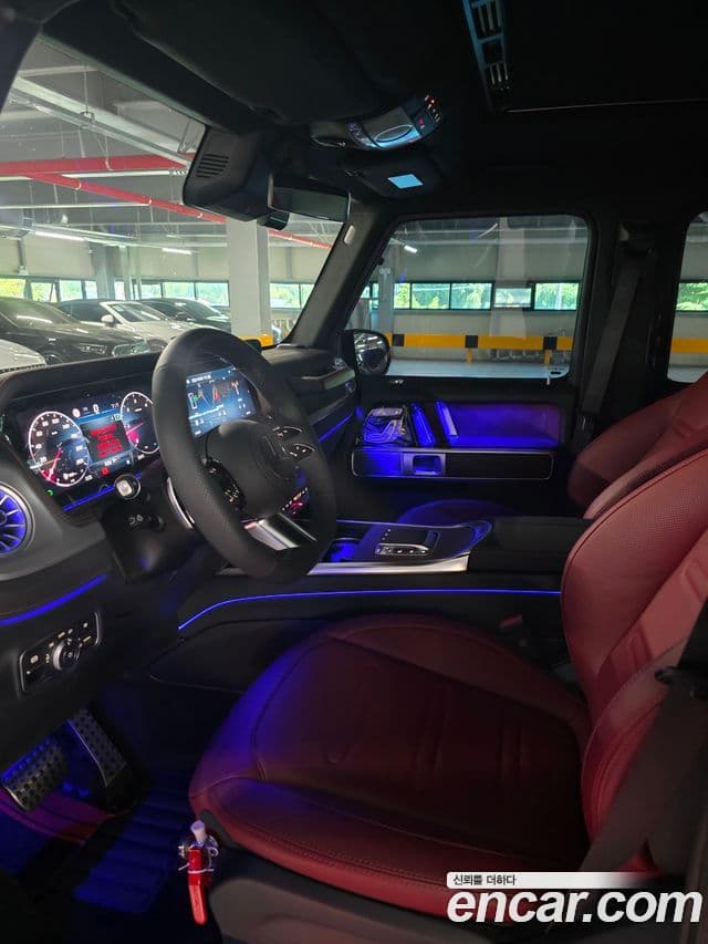 Mercedes-Benz G-Class 2026 — Photo 2/9