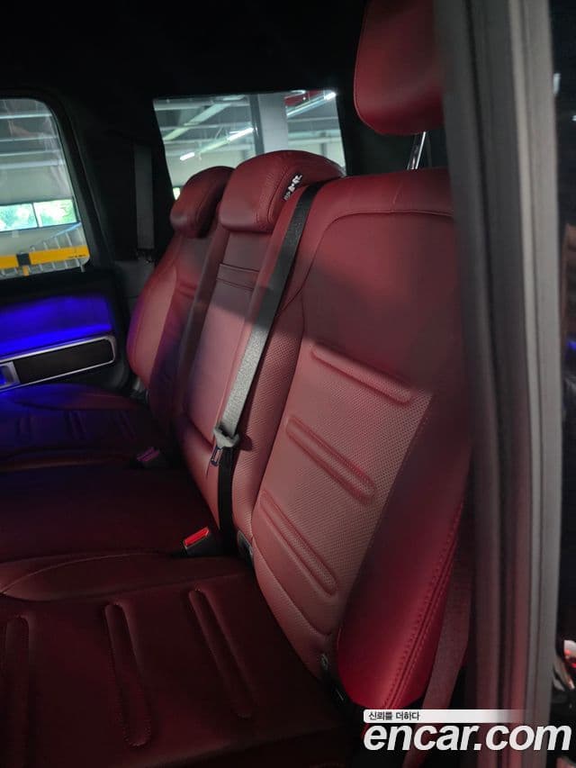 Mercedes-Benz G-Class 2026 — Photo 8/9